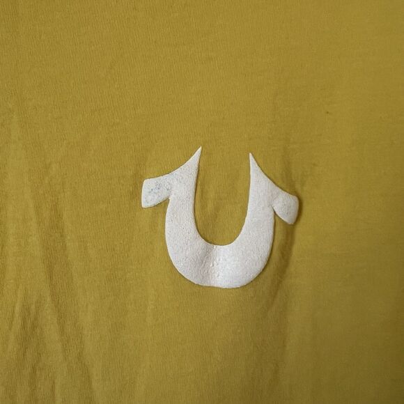 TRUE RELIGION World Tour 1956 Size Med Gold Short Sleeve T Shirt - Picture 7 of 8